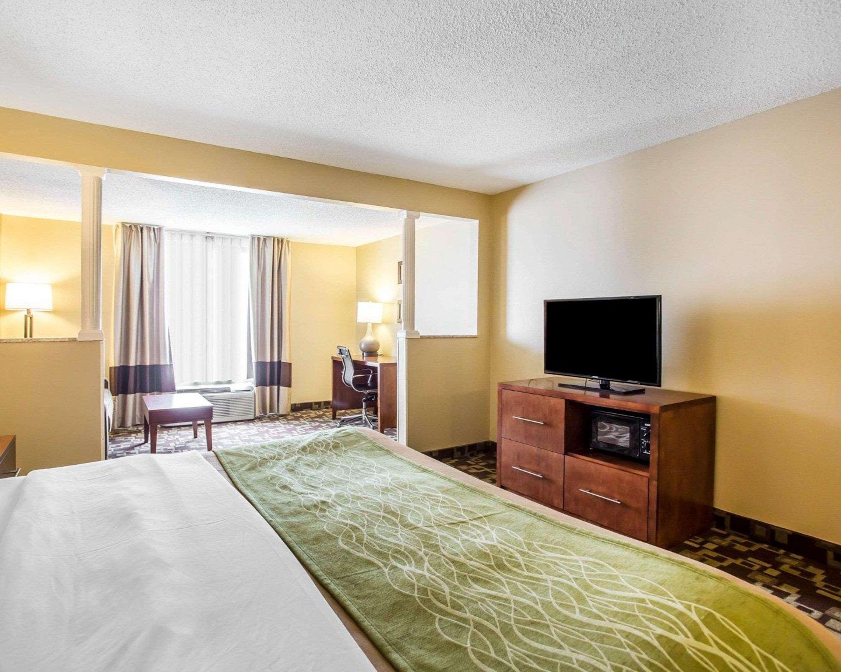 Comfort Inn & Suites Walterboro I-95 Extérieur photo