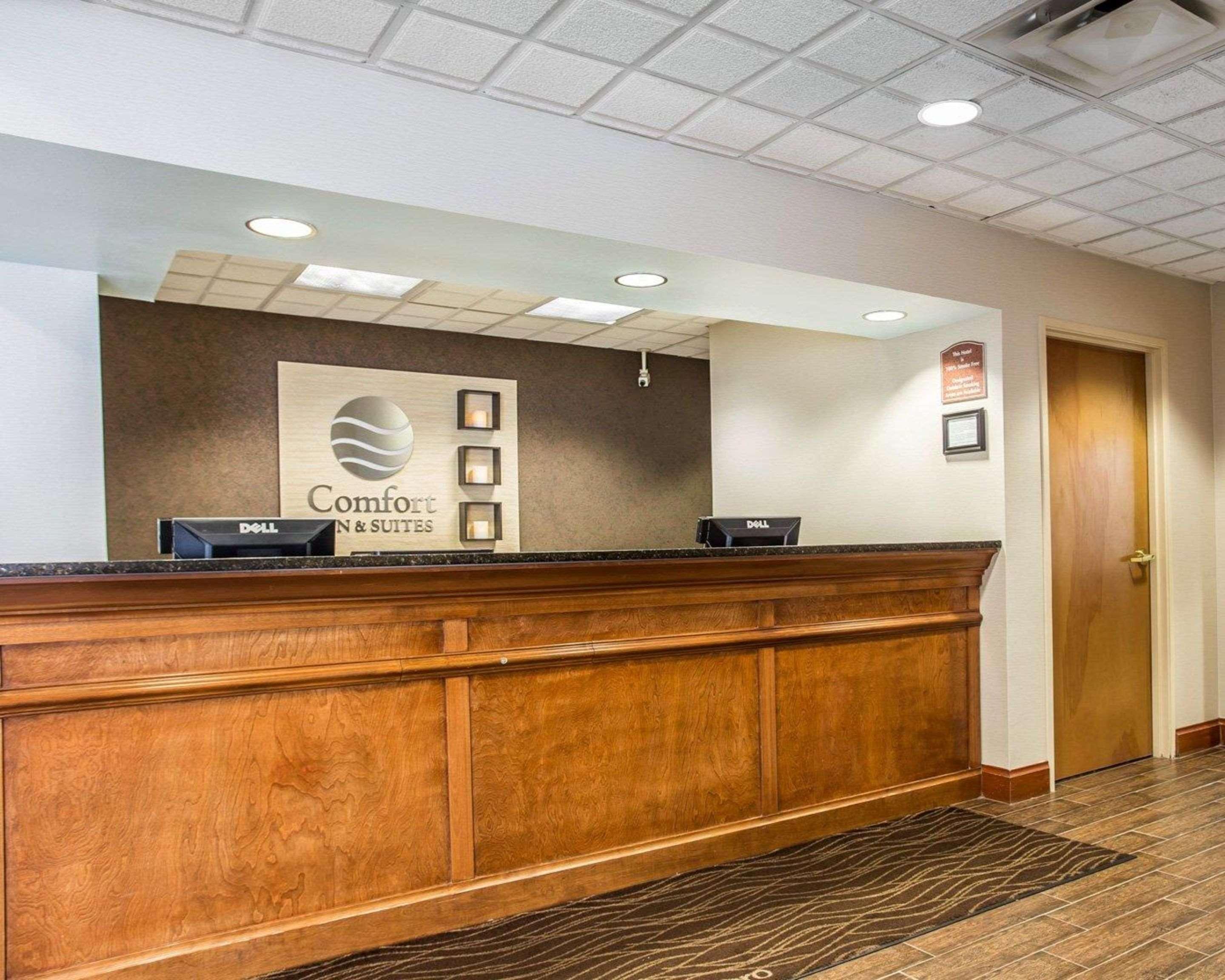 Comfort Inn & Suites Walterboro I-95 Extérieur photo