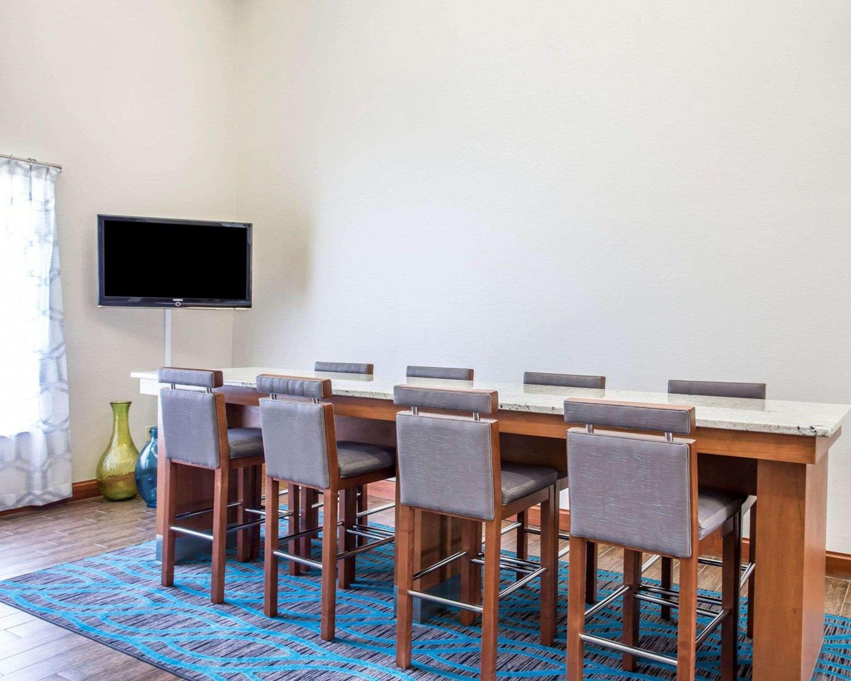 Comfort Inn & Suites Walterboro I-95 Extérieur photo