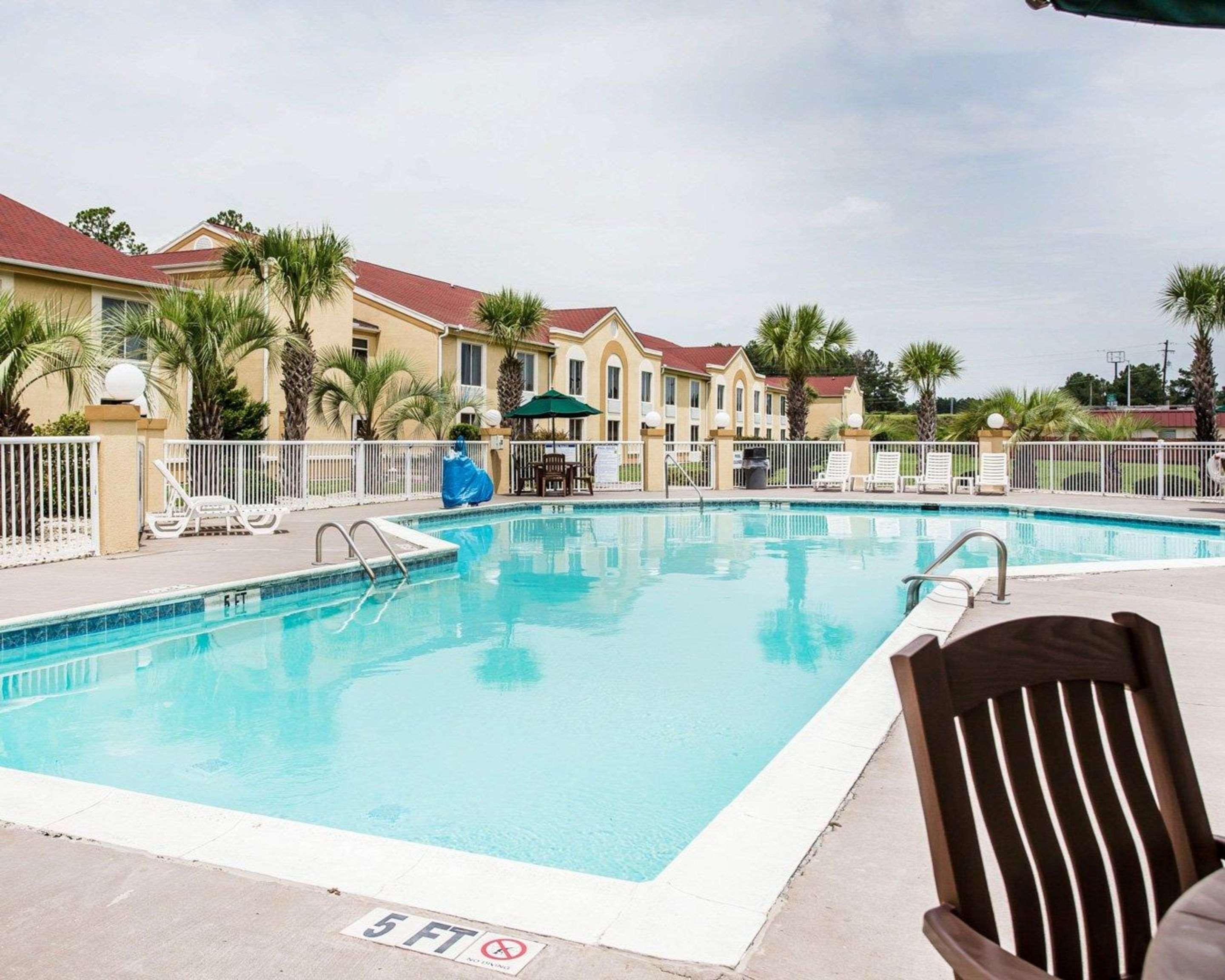Comfort Inn & Suites Walterboro I-95 Extérieur photo