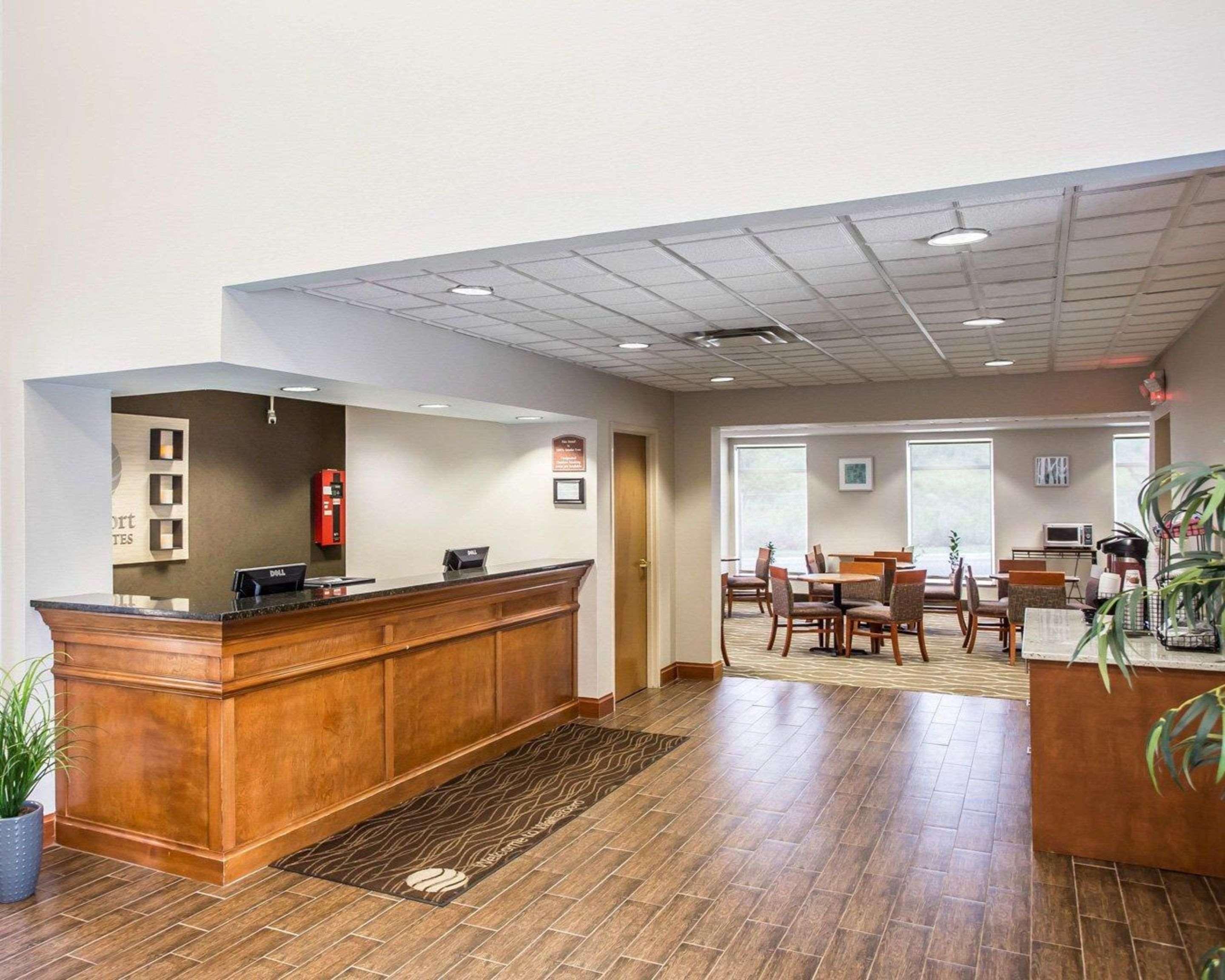 Comfort Inn & Suites Walterboro I-95 Extérieur photo