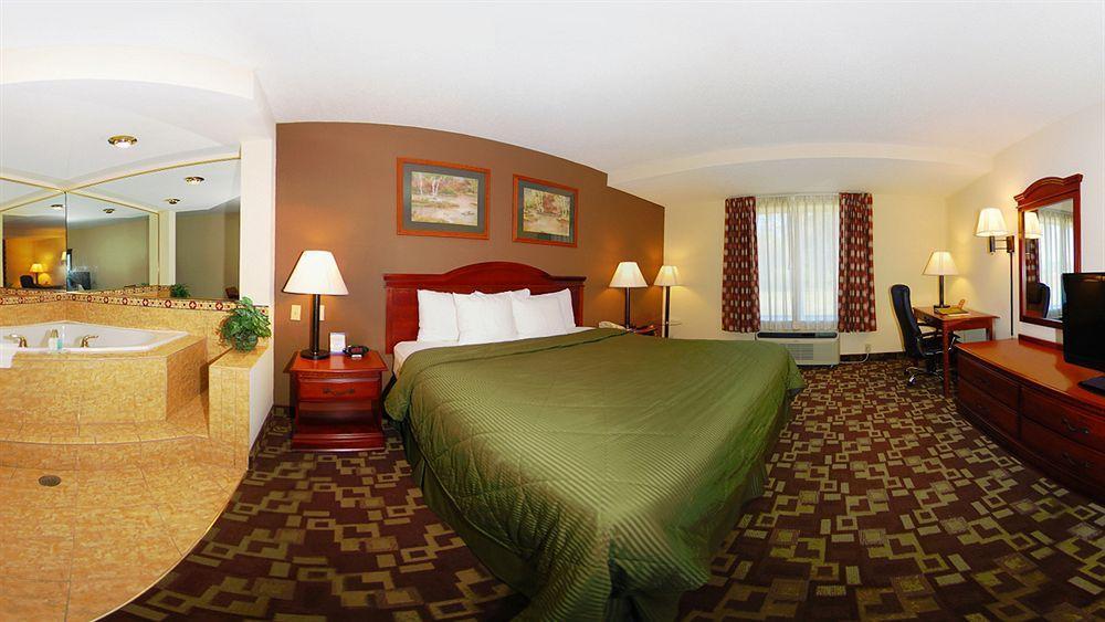 Comfort Inn & Suites Walterboro I-95 Extérieur photo