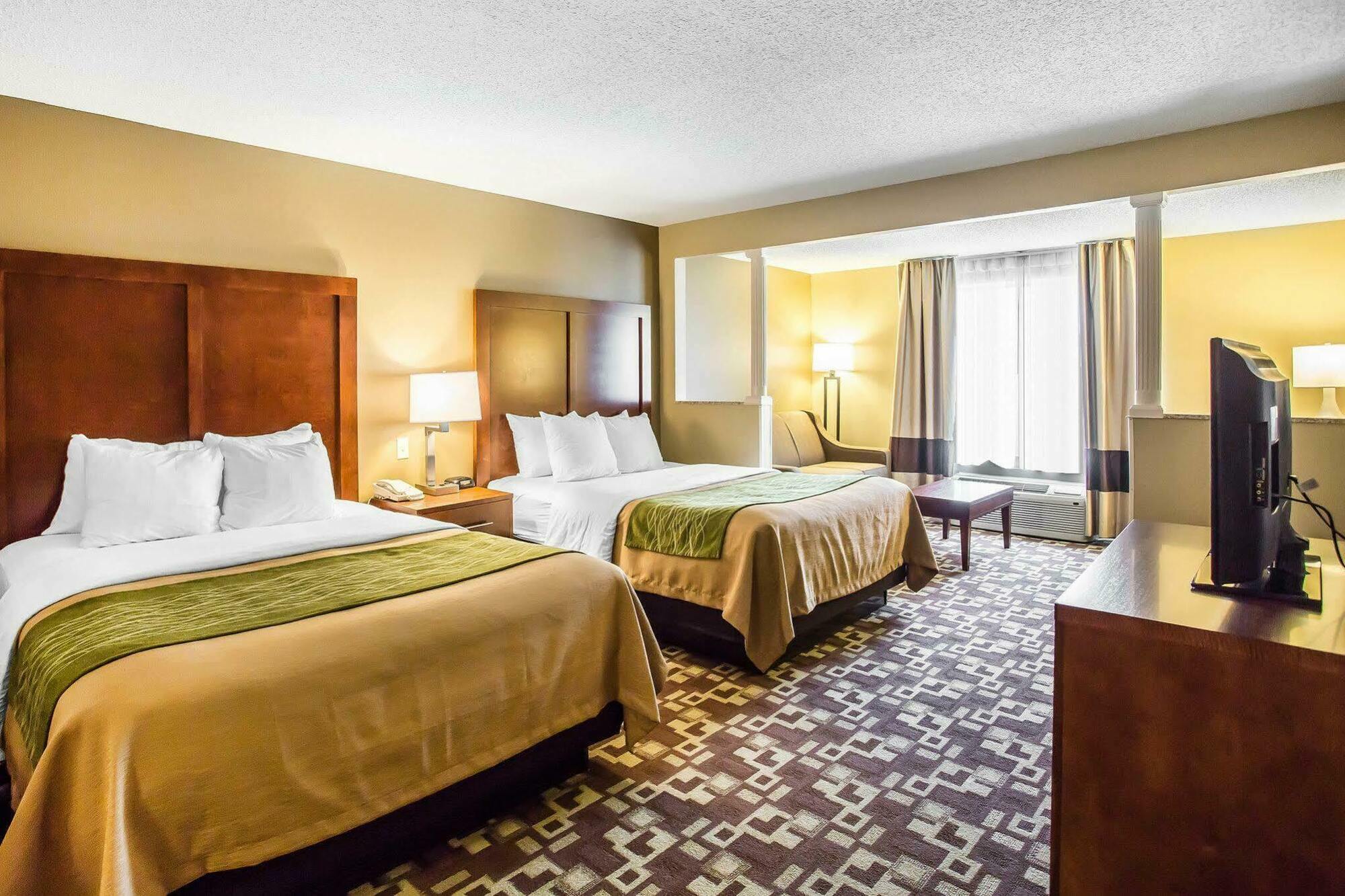 Comfort Inn & Suites Walterboro I-95 Extérieur photo