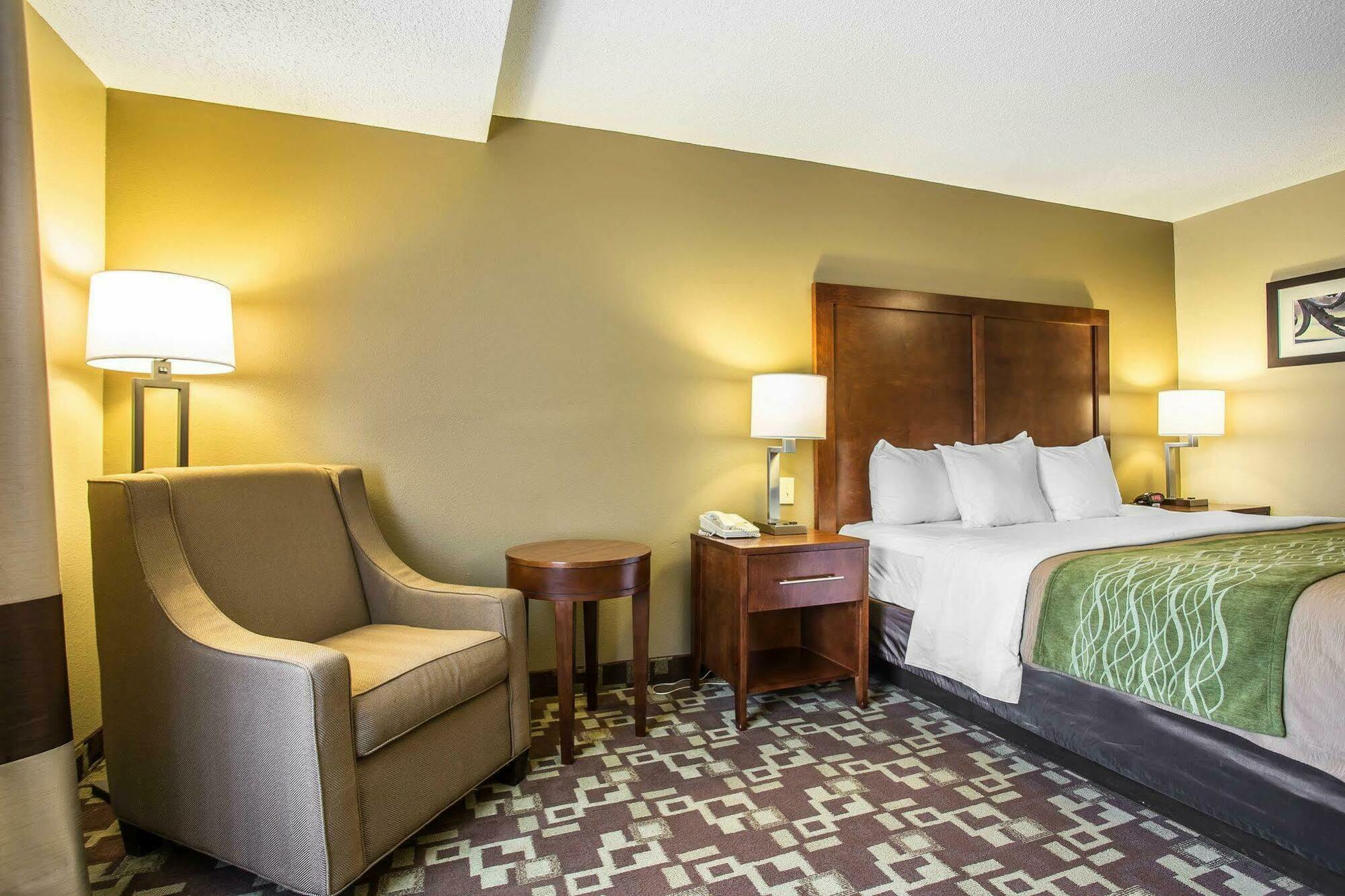 Comfort Inn & Suites Walterboro I-95 Extérieur photo